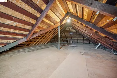 1025 55th St, Oakland, CA 94608 - Photo 31