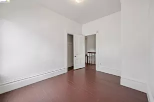 1025 55th St, Oakland, CA 94608 - Photo 27