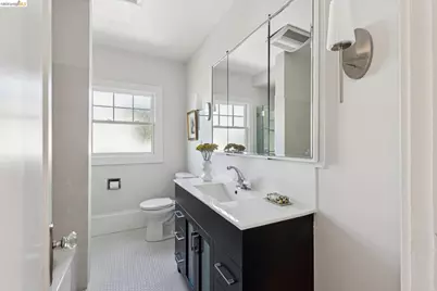 6115 Ocean View Dr, Oakland, CA 94618 - Photo 35