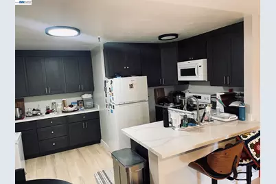 303 Adams St #109, Oakland, CA 94610 - Photo 3