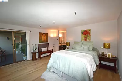 303 Adams St #109, Oakland, CA 94610 - Photo 11