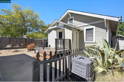 1002 Warren St, Martinez, CA 94553 - Photo 25