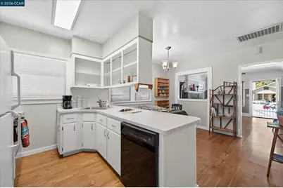 1002 Warren St, Martinez, CA 94553 - Photo 11
