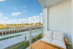 2388 Stanford St, Alameda, CA 94501 - Photo 51