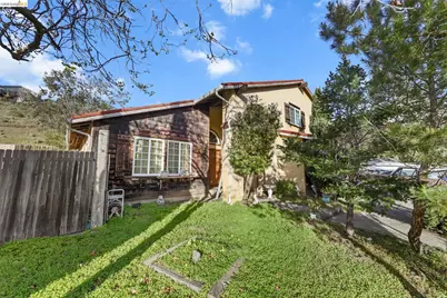 28174 Dobbel Ave, Hayward, CA 94542 - Photo 17