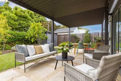 452 44th St, Oakland, CA 94609 - Photo 43