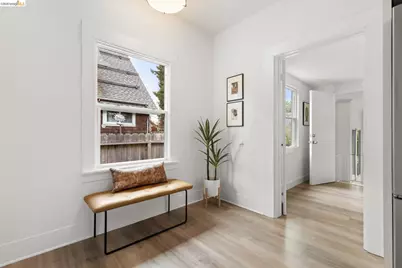 452 44th St, Oakland, CA 94609 - Photo 21