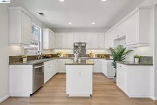 2628 Photinia Ct, Pleasanton, CA 94588 - Photo 17