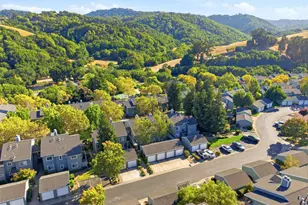 8040 Mountain View Dr, Pleasanton, CA 94588 - Photo 29