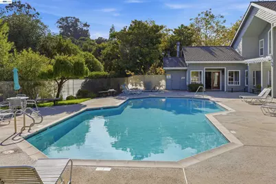 8040 Mountain View Dr #D, Pleasanton, CA 94588 - Photo 33
