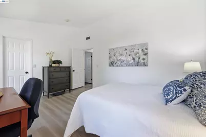 8040 Mountain View Dr #D, Pleasanton, CA 94588 - Photo 17