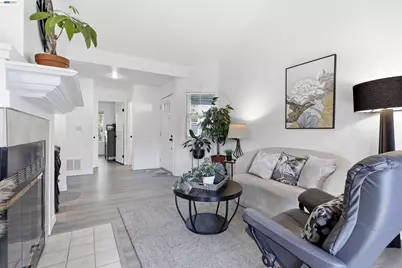 8040 Mountain View Dr #D, Pleasanton, CA 94588 - Photo 5