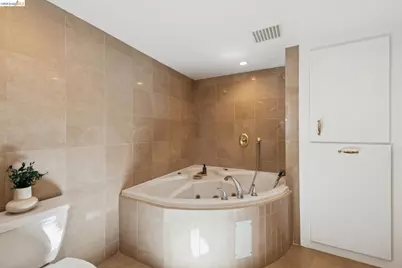 1100 Tevlin St, Albany, CA 94706 - Photo 25