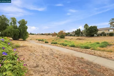 731 Central Park Pl, Brentwood, CA 94513 - Photo 31