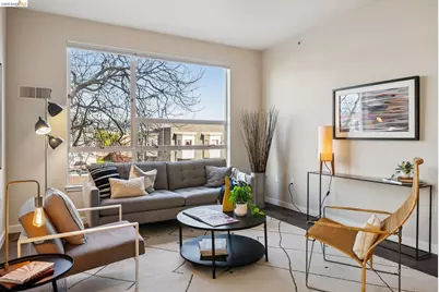 6465 San Pablo Ave #203, Oakland, CA 94608 - Photo 9