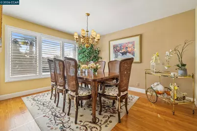 1652 Siskiyou Dr, Walnut Creek, CA 94598 - Photo 13