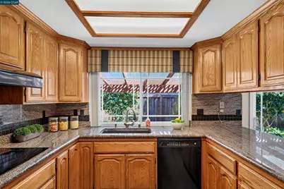 3299 Hermosa St, Pinole, CA 94564 - Photo 25