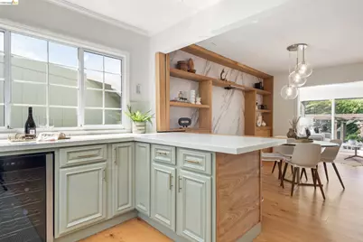 5800 Saint Paul Ct, Oakland, CA 94618 - Photo 27