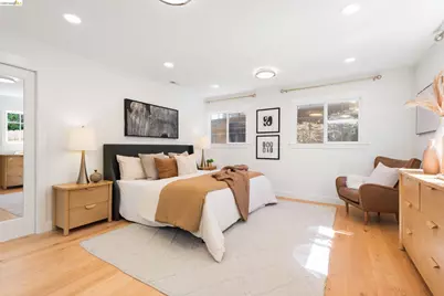 5800 Saint Paul Ct, Oakland, CA 94618 - Photo 35