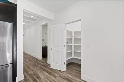 8300 Kevin Whiteley Dr, Elk Grove, CA 95757 - Photo 31