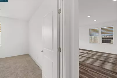 8300 Kevin Whiteley Dr, Elk Grove, CA 95757 - Photo 39