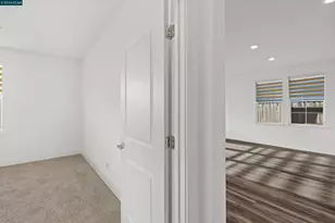 8300 Kevin Whiteley Dr, Elk Grove, CA 95757 - Photo 39