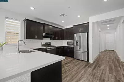 8300 Kevin Whiteley Dr, Elk Grove, CA 95757 - Photo 29