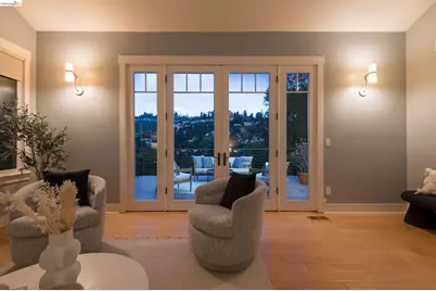 695 Florence, Oakland, CA 94618 - Photo 3