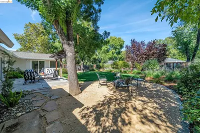 1585 Violet, Pleasant Hill, CA 94523 - Photo 39