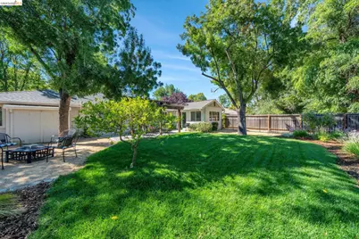 1585 Violet, Pleasant Hill, CA 94523 - Photo 41