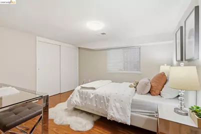 560 45th St, Oakland, CA 94609 - Photo 55