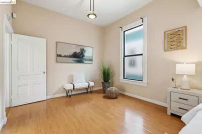 560 45th St, Oakland, CA 94609 - Photo 29