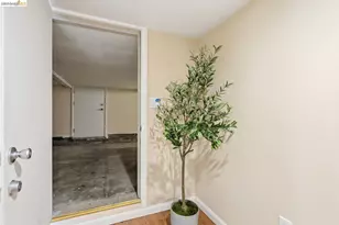 560 45th St, Oakland, CA 94609 - Photo 41