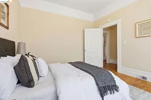 560 45th St, Oakland, CA 94609 - Photo 25