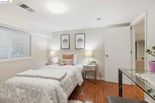 560 45th St, Oakland, CA 94609 - Photo 31
