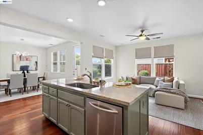 4252 Escudo Ct, Dublin, CA 94568 - Photo 15