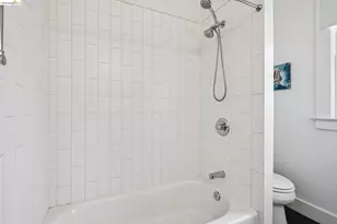 916 Arlington Ave, Oakland, CA 94608 - Photo 23