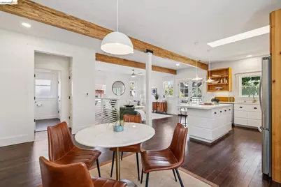 916 Arlington Ave, Oakland, CA 94608 - Photo 15