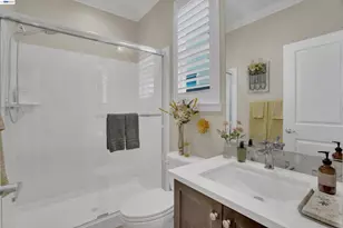 17863 Eastman Ct, Lathrop, CA 95330 - Photo 19