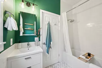 1161 61st St, Oakland, CA 94608 - Photo 17