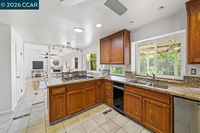 555 Kismet Ct, Walnut Creek, CA 94597 - Photo 13