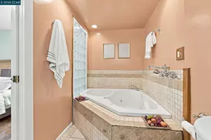 3334 Harrison St, Oakland, CA 94611 - Photo 33