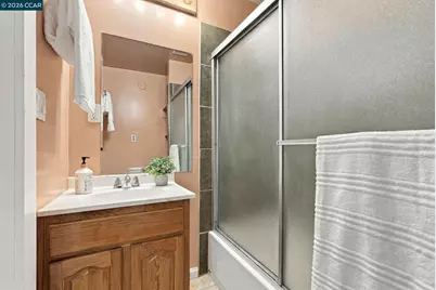 3334 Harrison St, Oakland, CA 94611 - Photo 29