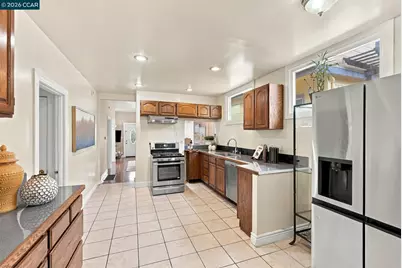 3334 Harrison St, Oakland, CA 94611 - Photo 9
