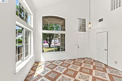 3276 Konig Ct, Stockton, CA 95206 - Photo 7