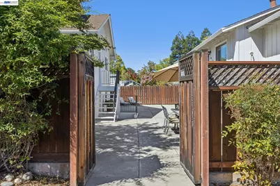 3851 Vineyard Ave, Pleasanton, CA 94566 - Photo 1