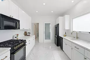 2404 Divisadero St, San Francisco, CA 94115 - Photo 15