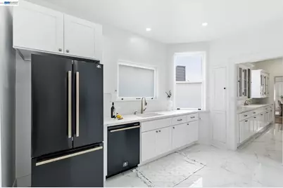 2404 Divisadero St, San Francisco, CA 94115 - Photo 17