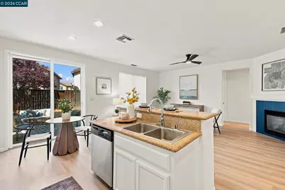 605 Charleston St, Pittsburg, CA 94565 - Photo 25