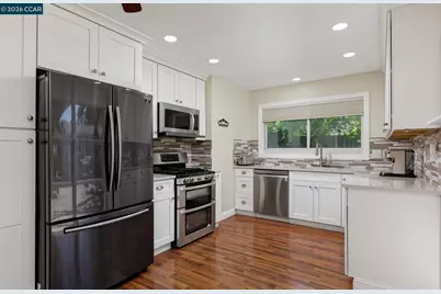 3230 Stanley Ct, Concord, CA 94519 - Photo 11